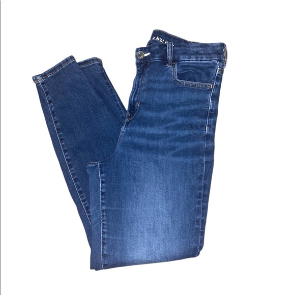 American Eagle Jeans EUC size 10R - Picture 1 of 4